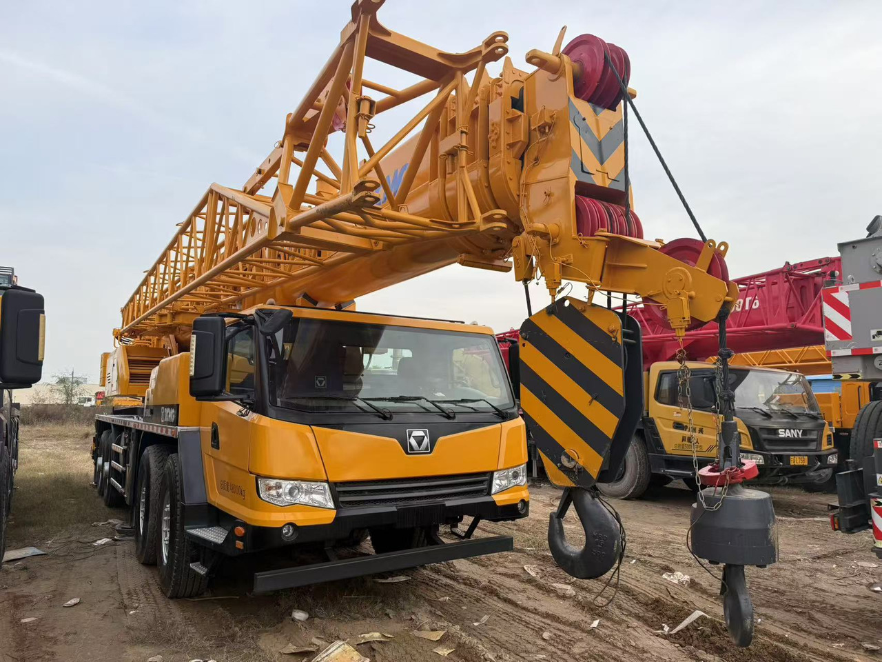 XCMG QY85KA - Ajoneuvonosturi: kuva XCMG QY85KA - Ajoneuvonosturi XCMG QY85KA - Ajoneuvonosturi: kuva XCMG QY85KA - Ajoneuvonosturi