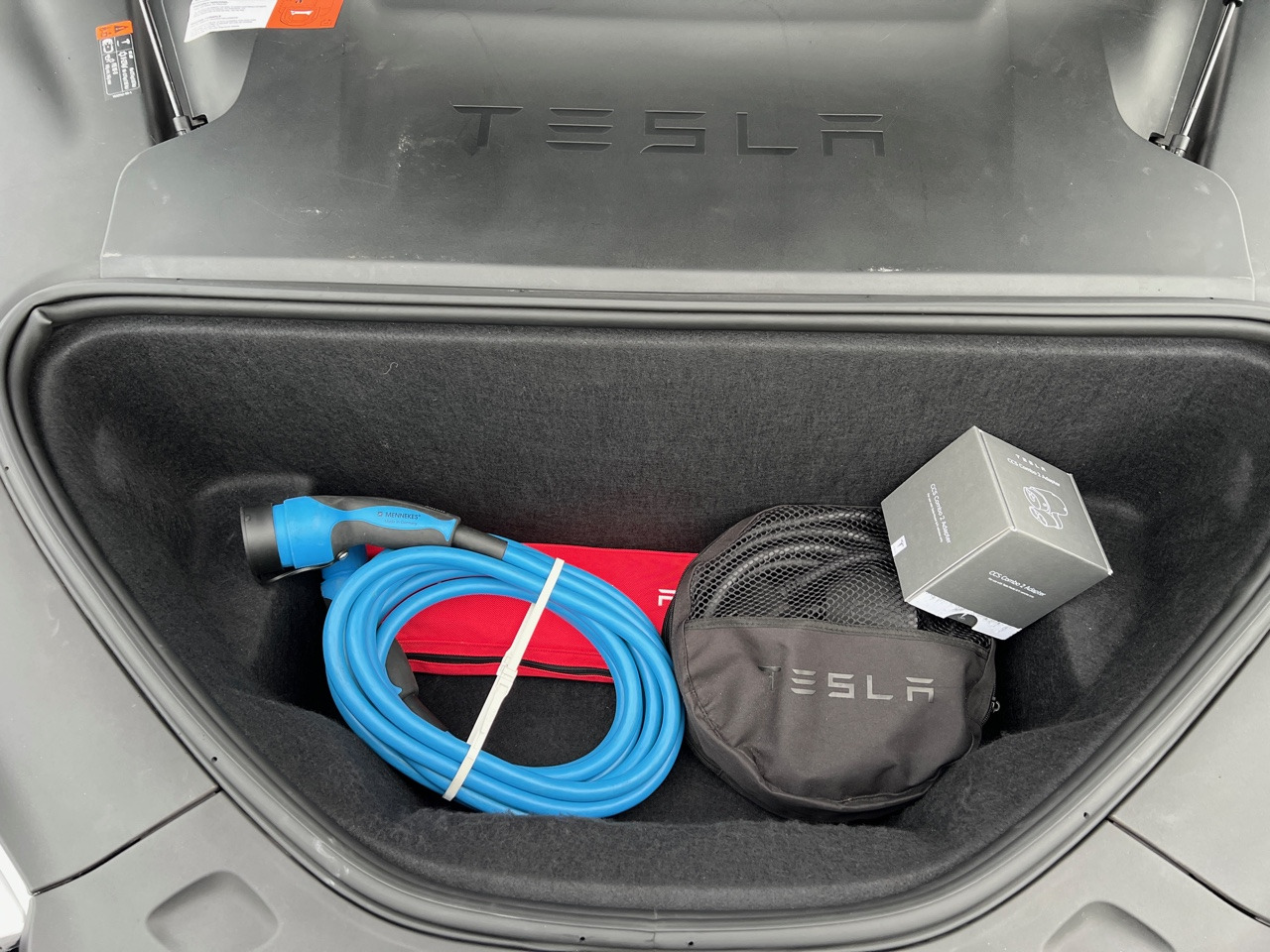 TESLA Model S 75D - Autopilot - Phase 2 - 92% SOH - Garantie - Sedan: kuva TESLA Model S 75D - Autopilot - Phase 2 - 92% SOH - Garantie - Sedan TESLA Model S 75D - Autopilot - Phase 2 - 92% SOH - Garantie - Sedan: kuva TESLA Model S 75D - Autopilot - Phase 2 - 92% SOH - Garantie - Sedan