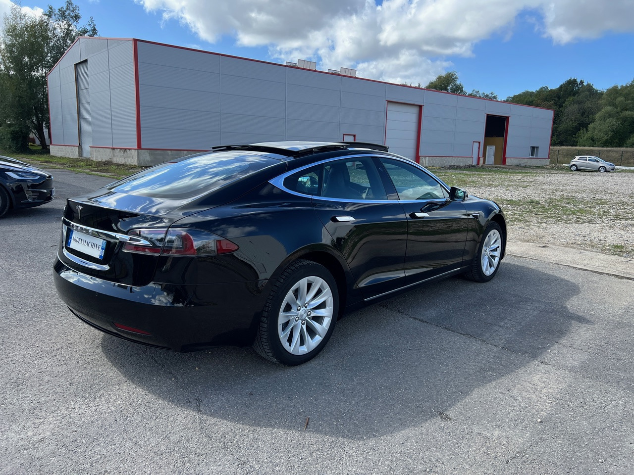 TESLA Model S 75D -Capacité de conduite autonome – Phase 2 – 93% SOH - Sedan: kuva TESLA Model S 75D -Capacité de conduite autonome – Phase 2 – 93% SOH - Sedan TESLA Model S 75D -Capacité de conduite autonome – Phase 2 – 93% SOH - Sedan: kuva TESLA Model S 75D -Capacité de conduite autonome – Phase 2 – 93% SOH - Sedan