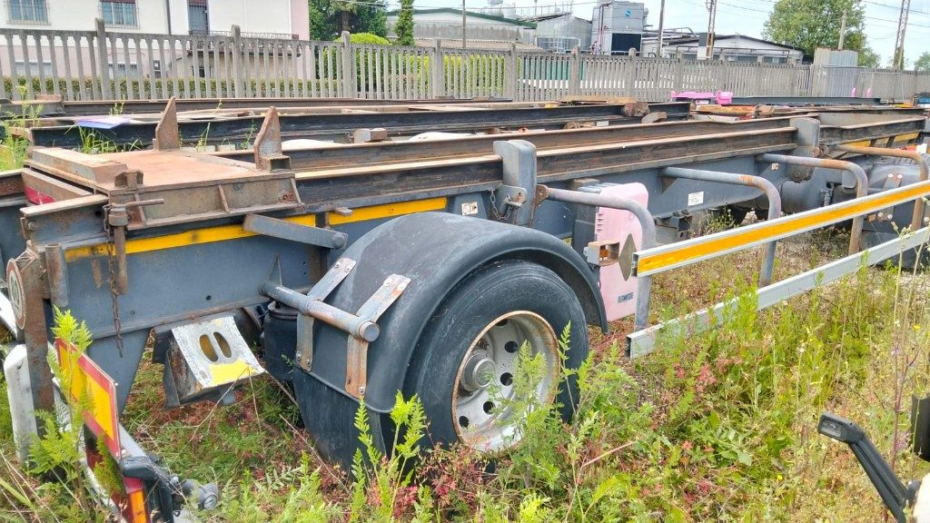 CARDI RIMORCHIO CARDI SCARRABILE PNEUMATICO - Vaihtolavaperävaunu/ Nostovarsi vaihtolavaperävaunu: kuva CARDI RIMORCHIO CARDI SCARRABILE PNEUMATICO - Vaihtolavaperävaunu/ Nostovarsi vaihtolavaperävaunu CARDI RIMORCHIO CARDI SCARRABILE PNEUMATICO - Vaihtolavaperävaunu/ Nostovarsi vaihtolavaperävaunu: kuva CARDI RIMORCHIO CARDI SCARRABILE PNEUMATICO - Vaihtolavaperävaunu/ Nostovarsi vaihtolavaperävaunu