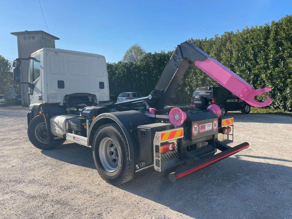 IVECO EUROCARGO 180E25 CON SCARRABILE NUOVO - Koukkulava kuorma-auto: kuva  IVECO EUROCARGO 180E25 CON SCARRABILE NUOVO - Koukkulava kuorma-auto IVECO EUROCARGO 180E25 CON SCARRABILE NUOVO - Koukkulava kuorma-auto: kuva  IVECO EUROCARGO 180E25 CON SCARRABILE NUOVO - Koukkulava kuorma-auto