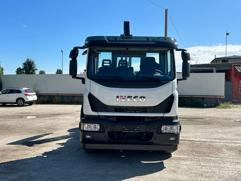 IVECO EUROCARGO 180E32K NUOVO SCARRABILE - Koukkulava kuorma-auto: kuva IVECO EUROCARGO 180E32K NUOVO SCARRABILE - Koukkulava kuorma-auto IVECO EUROCARGO 180E32K NUOVO SCARRABILE - Koukkulava kuorma-auto: kuva IVECO EUROCARGO 180E32K NUOVO SCARRABILE - Koukkulava kuorma-auto