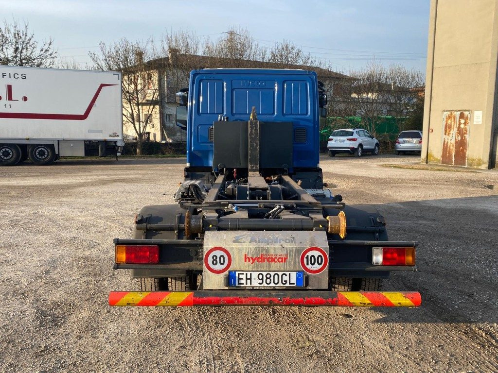 IVECO EUROCARGO 75E18 SCARRABILE - Koukkulava kuorma-auto: kuva IVECO EUROCARGO 75E18 SCARRABILE - Koukkulava kuorma-auto IVECO EUROCARGO 75E18 SCARRABILE - Koukkulava kuorma-auto: kuva IVECO EUROCARGO 75E18 SCARRABILE - Koukkulava kuorma-auto