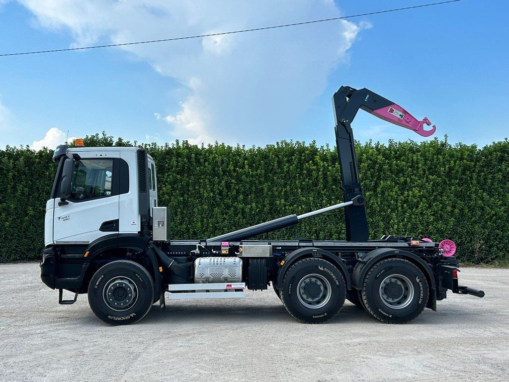 IVECO TRAKKER T-WAY AD380T NUOVO SCARRABILE - Koukkulava kuorma-auto: kuva IVECO TRAKKER T-WAY AD380T NUOVO SCARRABILE - Koukkulava kuorma-auto IVECO TRAKKER T-WAY AD380T NUOVO SCARRABILE - Koukkulava kuorma-auto: kuva IVECO TRAKKER T-WAY AD380T NUOVO SCARRABILE - Koukkulava kuorma-auto