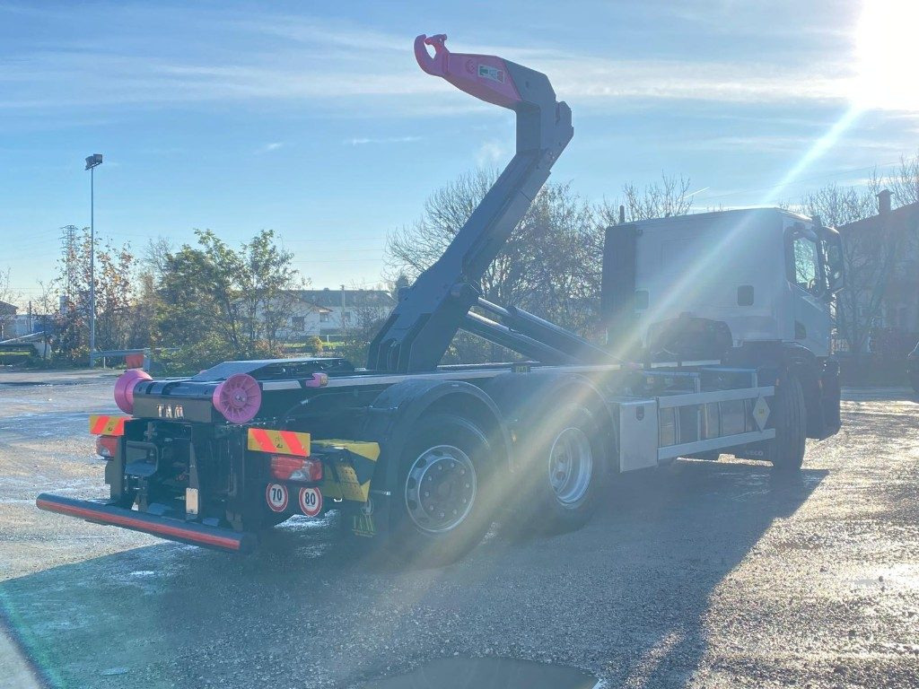 IVECO X-WAY AD280X48 NUOVO SCARRABILE PASSO 4500 - Koukkulava kuorma-auto: kuva IVECO X-WAY AD280X48 NUOVO SCARRABILE PASSO 4500 - Koukkulava kuorma-auto IVECO X-WAY AD280X48 NUOVO SCARRABILE PASSO 4500 - Koukkulava kuorma-auto: kuva IVECO X-WAY AD280X48 NUOVO SCARRABILE PASSO 4500 - Koukkulava kuorma-auto