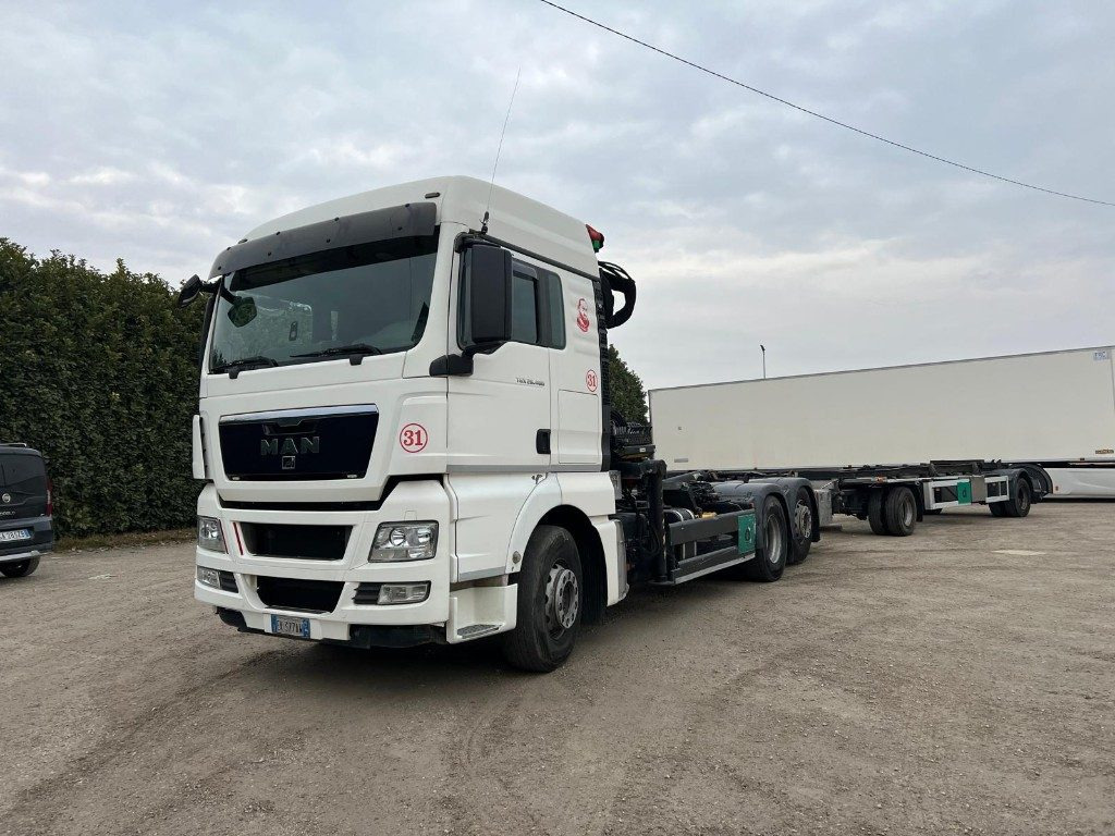 MAN TGX 26.480 SCARRABILE CON GRU - Koukkulava kuorma-auto: kuva MAN TGX 26.480 SCARRABILE CON GRU - Koukkulava kuorma-auto MAN TGX 26.480 SCARRABILE CON GRU - Koukkulava kuorma-auto: kuva MAN TGX 26.480 SCARRABILE CON GRU - Koukkulava kuorma-auto