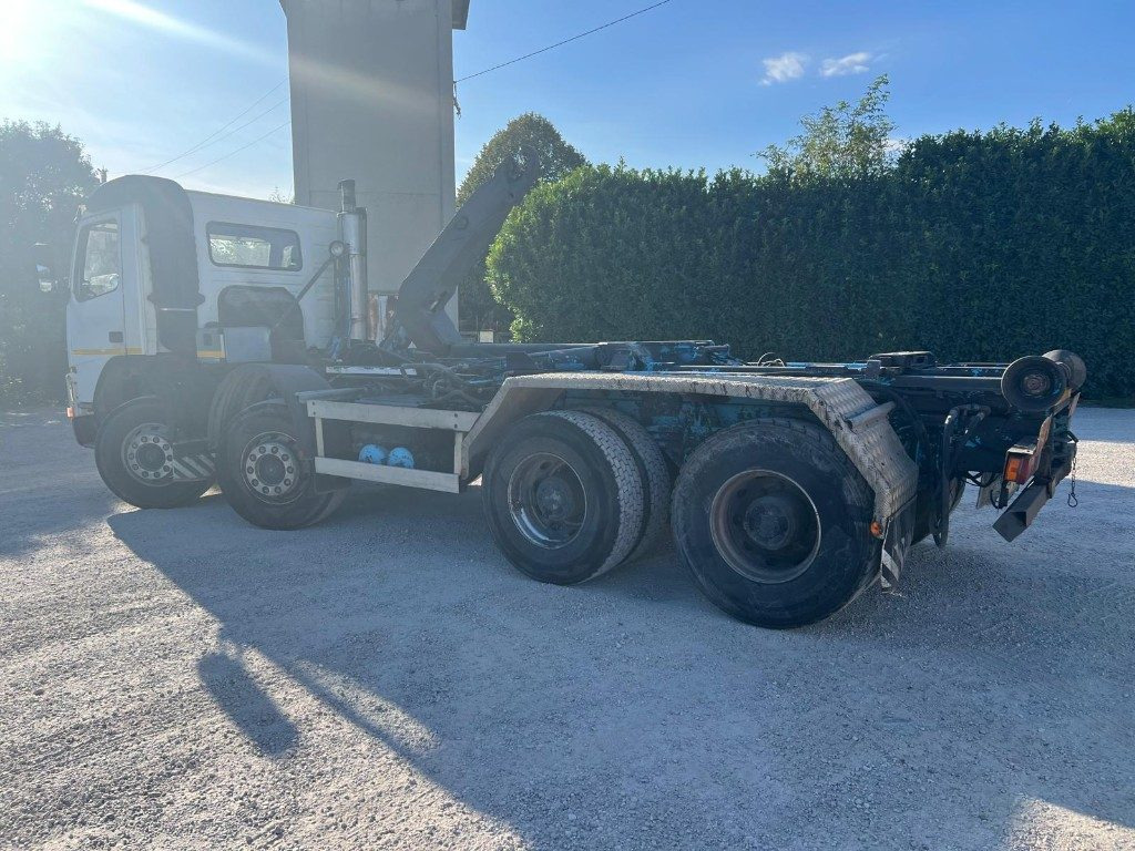 VOLVO FM12 SCARRABILE - Koukkulava kuorma-auto: kuva VOLVO FM12 SCARRABILE - Koukkulava kuorma-auto VOLVO FM12 SCARRABILE - Koukkulava kuorma-auto: kuva VOLVO FM12 SCARRABILE - Koukkulava kuorma-auto