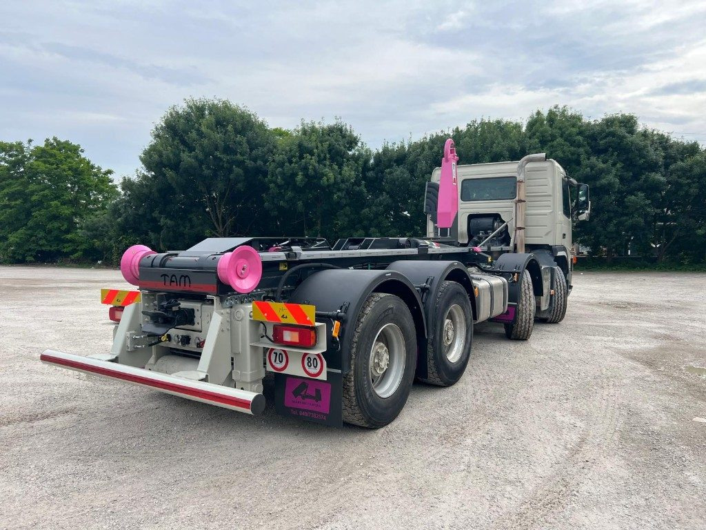 VOLVO FM480 SCARRABILE 8X4 - Koukkulava kuorma-auto: kuva VOLVO FM480 SCARRABILE 8X4 - Koukkulava kuorma-auto VOLVO FM480 SCARRABILE 8X4 - Koukkulava kuorma-auto: kuva VOLVO FM480 SCARRABILE 8X4 - Koukkulava kuorma-auto