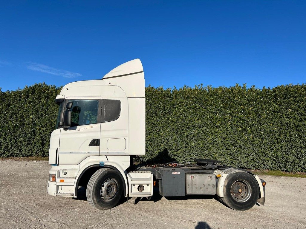 SCANIA R420 TRATTORE - Vetopöytäauto: kuva SCANIA R420 TRATTORE - Vetopöytäauto SCANIA R420 TRATTORE - Vetopöytäauto: kuva SCANIA R420 TRATTORE - Vetopöytäauto