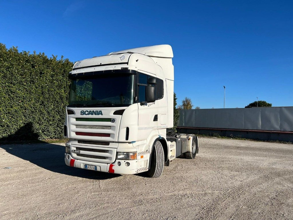 SCANIA R420 TRATTORE - Vetopöytäauto: kuva SCANIA R420 TRATTORE - Vetopöytäauto SCANIA R420 TRATTORE - Vetopöytäauto: kuva SCANIA R420 TRATTORE - Vetopöytäauto