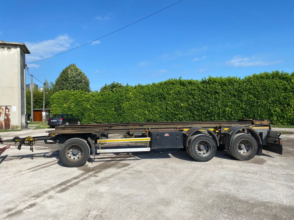 ZORZI 26 R 070 19 A SCARRABILE BALESTRATO - Vaihtolavaperävaunu/ Nostovarsi vaihtolavaperävaunu: kuva ZORZI 26 R 070 19 A SCARRABILE BALESTRATO - Vaihtolavaperävaunu/ Nostovarsi vaihtolavaperävaunu ZORZI 26 R 070 19 A SCARRABILE BALESTRATO - Vaihtolavaperävaunu/ Nostovarsi vaihtolavaperävaunu: kuva ZORZI 26 R 070 19 A SCARRABILE BALESTRATO - Vaihtolavaperävaunu/ Nostovarsi vaihtolavaperävaunu