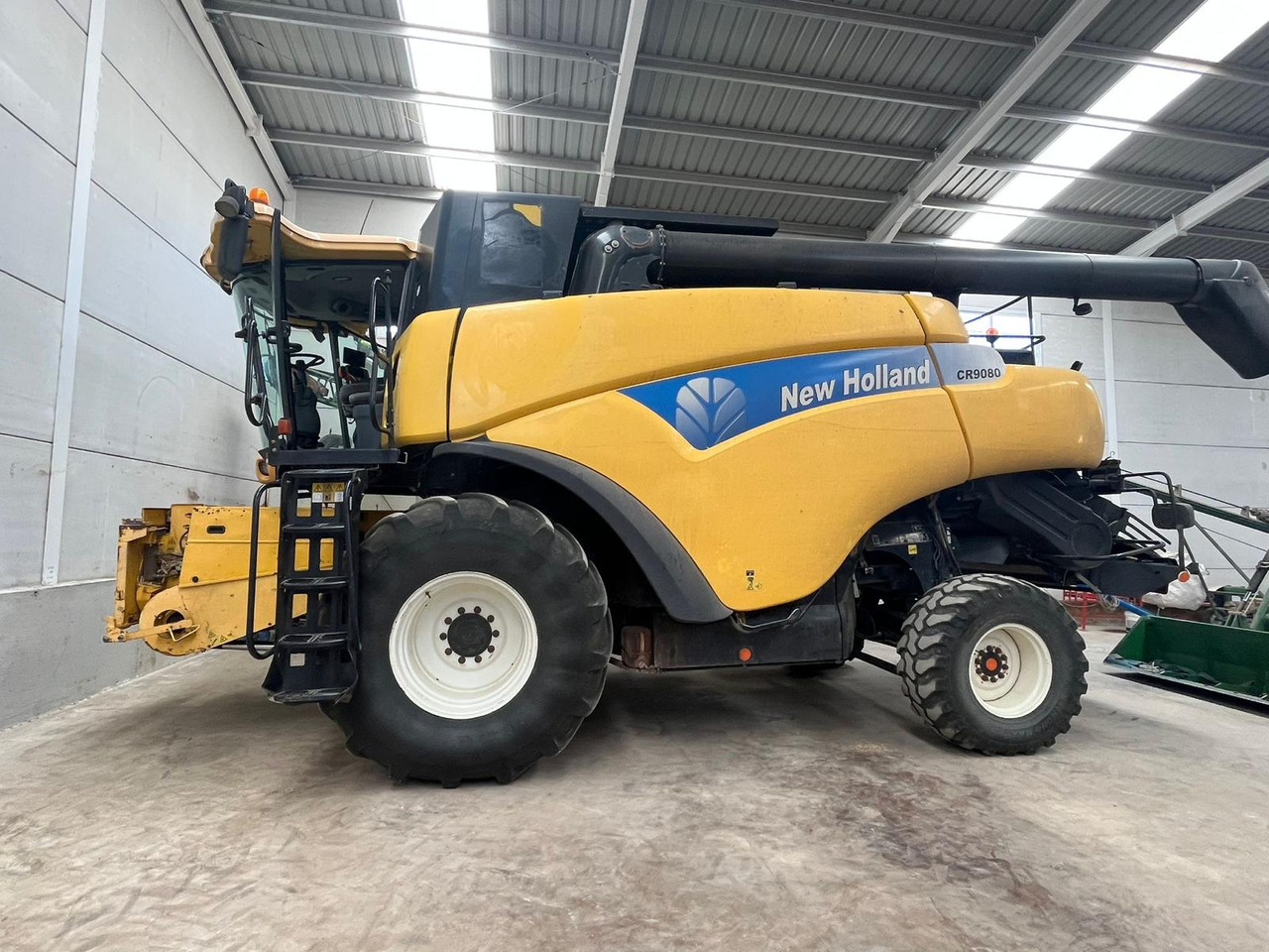 New Holland CR9080 - Sadonkorjuukone: kuva New Holland CR9080 - Sadonkorjuukone New Holland CR9080 - Sadonkorjuukone: kuva New Holland CR9080 - Sadonkorjuukone