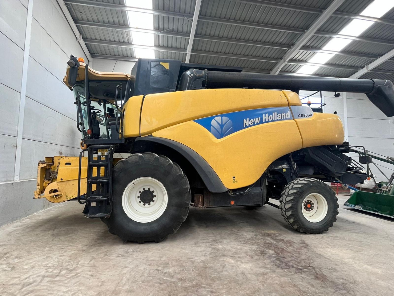 New Holland CR9080 - Sadonkorjuukone: kuva New Holland CR9080 - Sadonkorjuukone New Holland CR9080 - Sadonkorjuukone: kuva New Holland CR9080 - Sadonkorjuukone