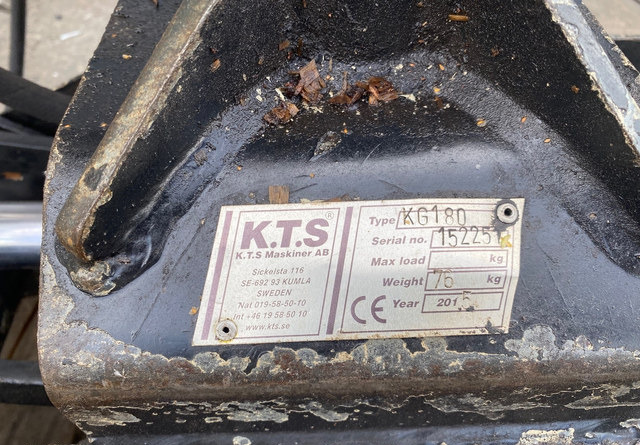 KTS koura kahmarileuoilla ja pyörittäjällä - Kahmarikauha: kuva KTS koura kahmarileuoilla ja pyörittäjällä - Kahmarikauha KTS koura kahmarileuoilla ja pyörittäjällä - Kahmarikauha: kuva KTS koura kahmarileuoilla ja pyörittäjällä - Kahmarikauha