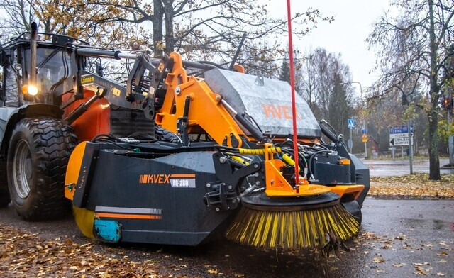 KVexRQ 280 - Harjakone - Kunnallis-/ Erikoisajoneuvot: kuva KVexRQ 280 - Harjakone - Kunnallis-/ Erikoisajoneuvot KVexRQ 280 - Harjakone - Kunnallis-/ Erikoisajoneuvot: kuva KVexRQ 280 - Harjakone - Kunnallis-/ Erikoisajoneuvot
