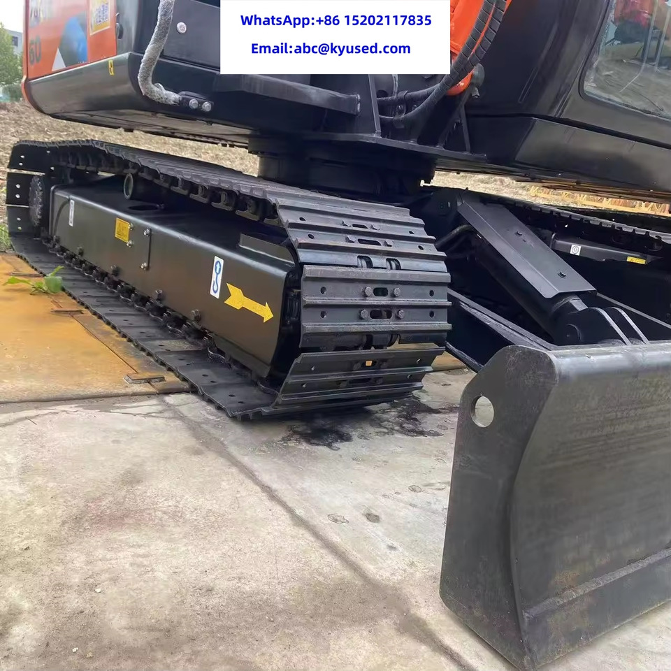 Kaivuri HITACHI ZX60: kuva Kaivuri HITACHI ZX60