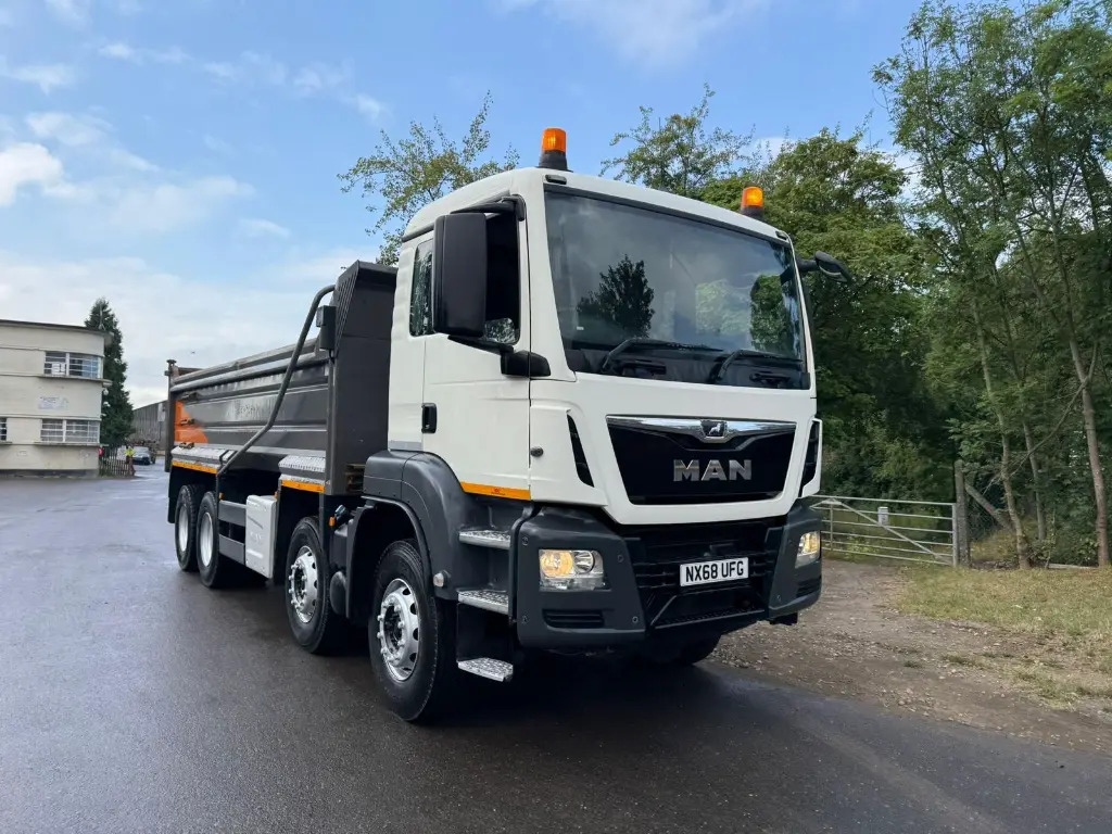 MAN TGS 35.420 8x4 Tipper (UFG) - Kippiauto kuorma-auto: kuva MAN TGS 35.420 8x4 Tipper (UFG) - Kippiauto kuorma-auto MAN TGS 35.420 8x4 Tipper (UFG) - Kippiauto kuorma-auto: kuva MAN TGS 35.420 8x4 Tipper (UFG) - Kippiauto kuorma-auto