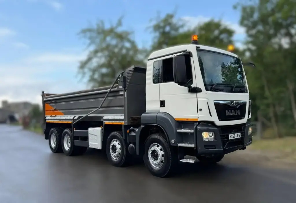 MAN TGS 35.420 8x4 Tipper (UFG) - Kippiauto kuorma-auto: kuva MAN TGS 35.420 8x4 Tipper (UFG) - Kippiauto kuorma-auto MAN TGS 35.420 8x4 Tipper (UFG) - Kippiauto kuorma-auto: kuva MAN TGS 35.420 8x4 Tipper (UFG) - Kippiauto kuorma-auto