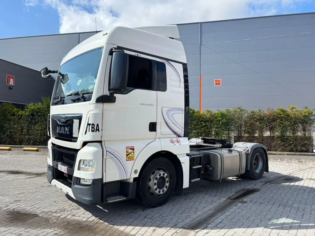 MAN TGX 18.440 XLX - Vetopöytäauto: kuva MAN TGX 18.440 XLX - Vetopöytäauto MAN TGX 18.440 XLX - Vetopöytäauto: kuva MAN TGX 18.440 XLX - Vetopöytäauto