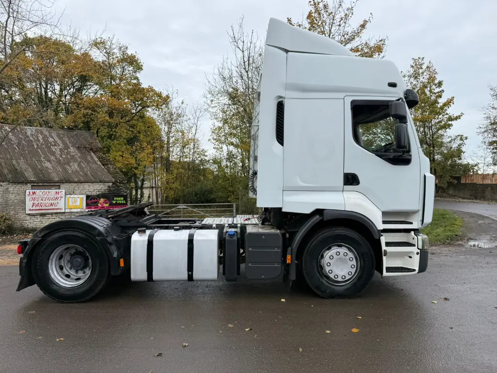 Renault Premium 440 DXi - Vetopöytäauto: kuva Renault Premium 440 DXi - Vetopöytäauto Renault Premium 440 DXi - Vetopöytäauto: kuva Renault Premium 440 DXi - Vetopöytäauto