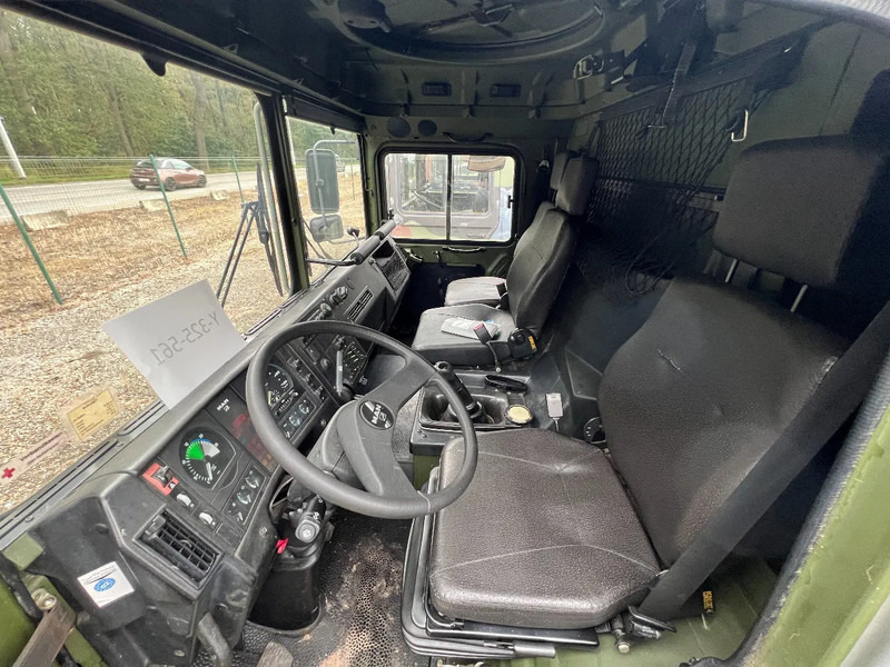 MAN KAT 25.422DFAEG 6X6 CABIN CHASSIS - TWIST LOCKS SYSTEM - Kuorma-auto: kuva MAN KAT 25.422DFAEG 6X6 CABIN CHASSIS - TWIST LOCKS SYSTEM - Kuorma-auto MAN KAT 25.422DFAEG 6X6 CABIN CHASSIS - TWIST LOCKS SYSTEM - Kuorma-auto: kuva MAN KAT 25.422DFAEG 6X6 CABIN CHASSIS - TWIST LOCKS SYSTEM - Kuorma-auto
