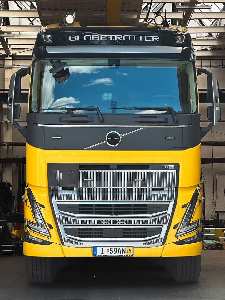 Volvo FH 16 NEW T-REX on Volvo FH16 84R 700HP E6E - Hinausauto: kuva Volvo FH 16 NEW T-REX on Volvo FH16 84R 700HP E6E - Hinausauto Volvo FH 16 NEW T-REX on Volvo FH16 84R 700HP E6E - Hinausauto: kuva Volvo FH 16 NEW T-REX on Volvo FH16 84R 700HP E6E - Hinausauto