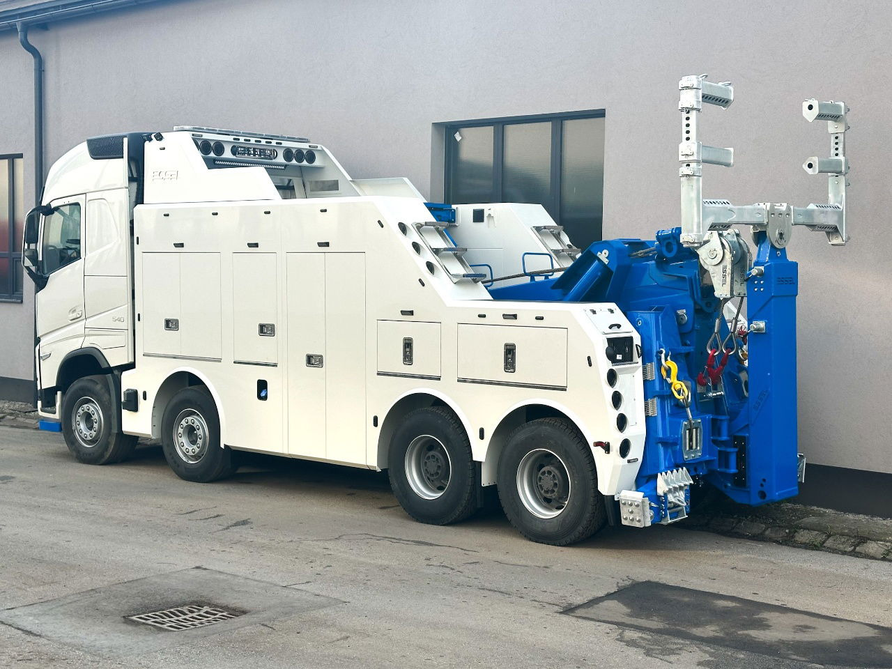 Volvo FH NEW ER4120 4 winches Volvo FH 540 8x4 WB5,6 - Hinausauto: kuva Volvo FH NEW ER4120 4 winches Volvo FH 540 8x4 WB5,6 - Hinausauto Volvo FH NEW ER4120 4 winches Volvo FH 540 8x4 WB5,6 - Hinausauto: kuva Volvo FH NEW ER4120 4 winches Volvo FH 540 8x4 WB5,6 - Hinausauto