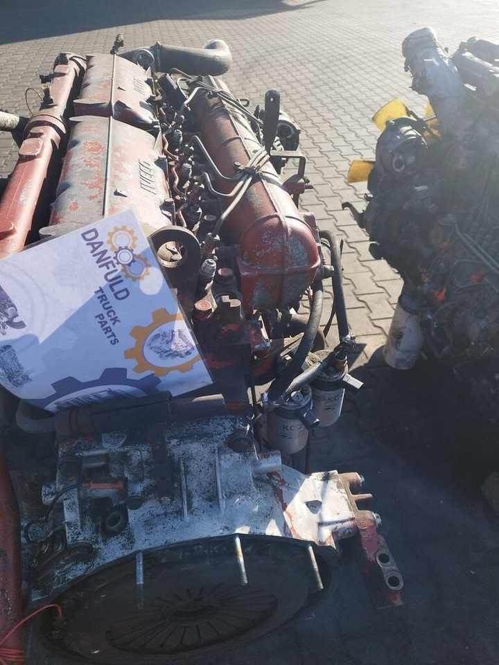 IVECO 8210.42M 470 E2 IVECO Magirus - Moottori - Kuorma-auto: kuva IVECO 8210.42M 470 E2 IVECO Magirus - Moottori - Kuorma-auto IVECO 8210.42M 470 E2 IVECO Magirus - Moottori - Kuorma-auto: kuva IVECO 8210.42M 470 E2 IVECO Magirus - Moottori - Kuorma-auto