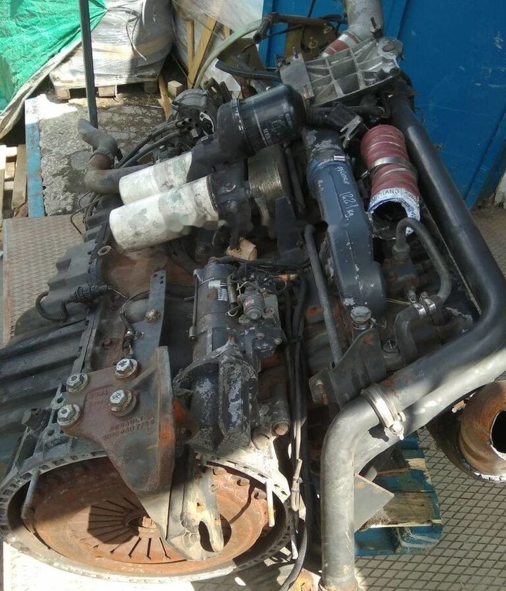 Renault Magnum E-TECH Renault MAGNUM - Moottori - Kuorma-auto: kuva Renault Magnum E-TECH Renault MAGNUM - Moottori - Kuorma-auto Renault Magnum E-TECH Renault MAGNUM - Moottori - Kuorma-auto: kuva Renault Magnum E-TECH Renault MAGNUM - Moottori - Kuorma-auto