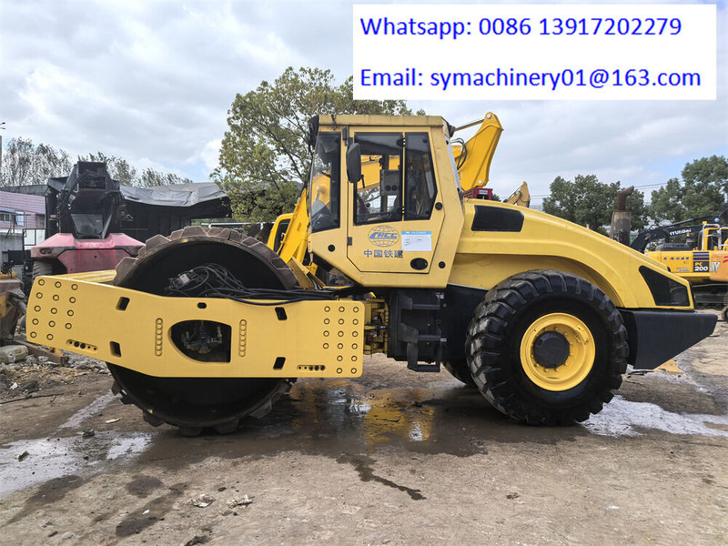 Bomag BW226DH-4 - Tiivistyskone: kuva Bomag BW226DH-4 - Tiivistyskone Bomag BW226DH-4 - Tiivistyskone: kuva Bomag BW226DH-4 - Tiivistyskone