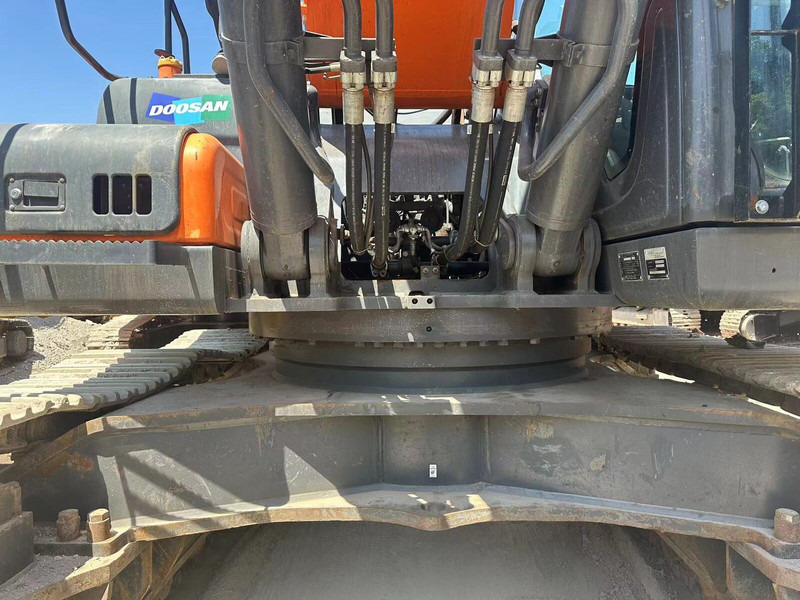 Doosan DX530 - Telakaivukone: kuva Doosan DX530 - Telakaivukone Doosan DX530 - Telakaivukone: kuva Doosan DX530 - Telakaivukone