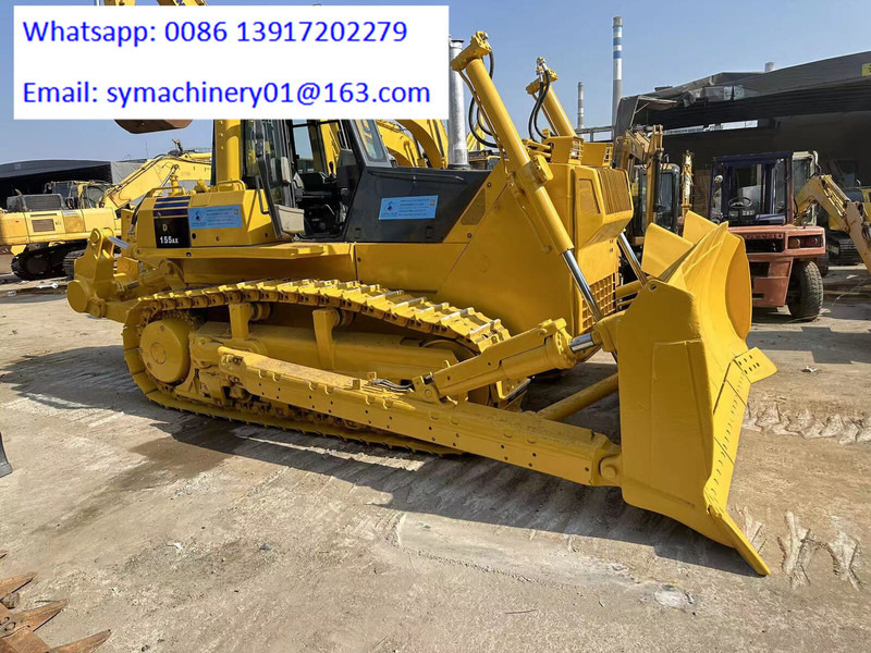 Komatsu D155A-5 - Puskutraktori: kuva Komatsu D155A-5 - Puskutraktori Komatsu D155A-5 - Puskutraktori: kuva Komatsu D155A-5 - Puskutraktori