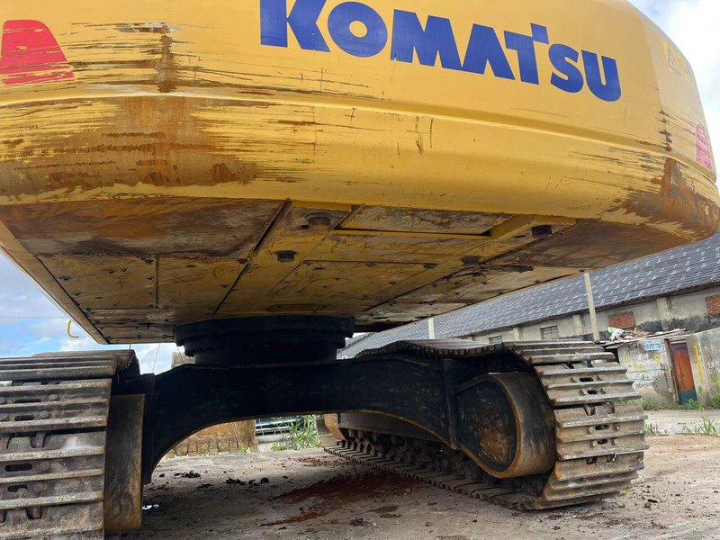 Komatsu PC400-8R - Telakaivukone: kuva Komatsu PC400-8R - Telakaivukone Komatsu PC400-8R - Telakaivukone: kuva Komatsu PC400-8R - Telakaivukone