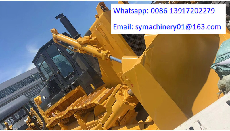 Puskutraktori Shantui SD32: kuva Puskutraktori Shantui SD32