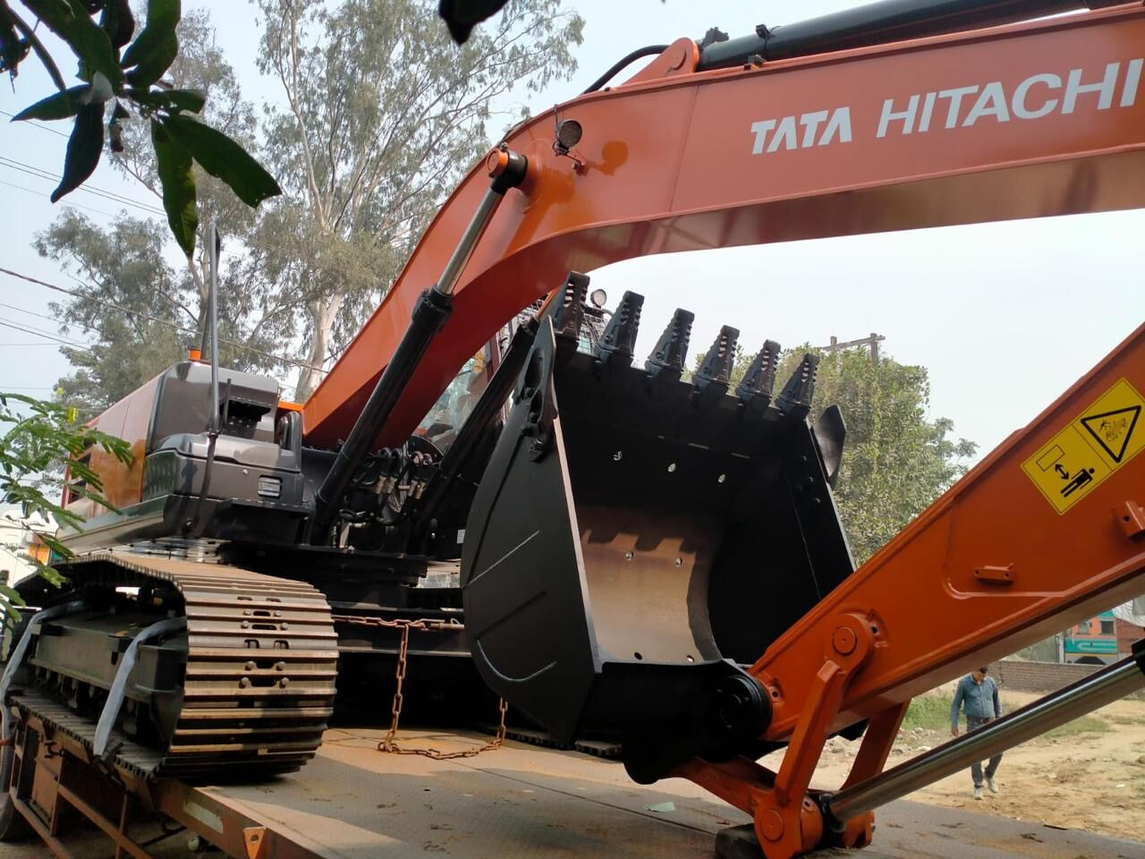 New Hitachi ZX220 LC tracked excavator - Telakaivukone: kuva New Hitachi ZX220 LC tracked excavator - Telakaivukone New Hitachi ZX220 LC tracked excavator - Telakaivukone: kuva New Hitachi ZX220 LC tracked excavator - Telakaivukone