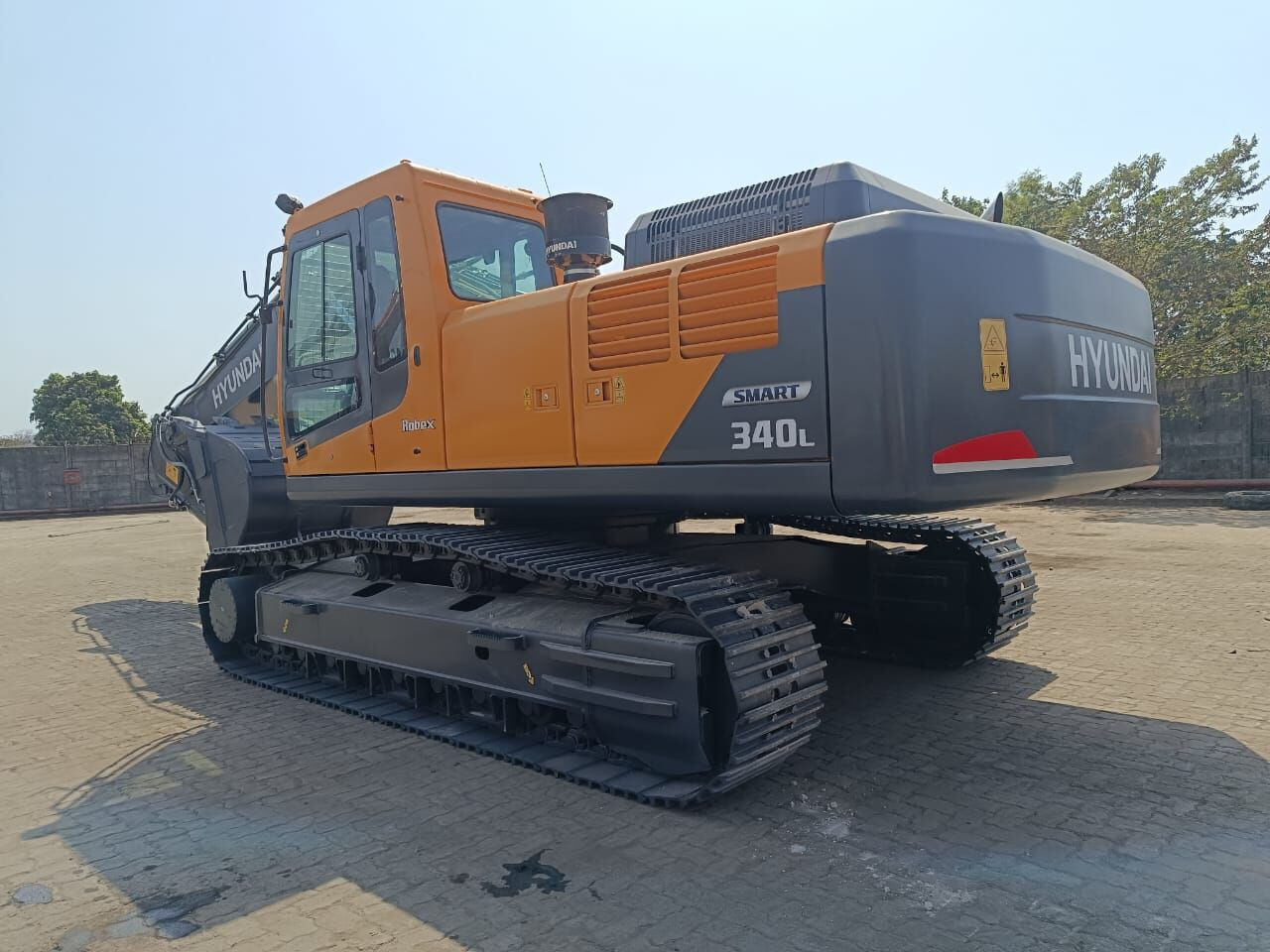 New Hyundai R340 tracked excavator - Telakaivukone: kuva New Hyundai R340 tracked excavator - Telakaivukone New Hyundai R340 tracked excavator - Telakaivukone: kuva New Hyundai R340 tracked excavator - Telakaivukone