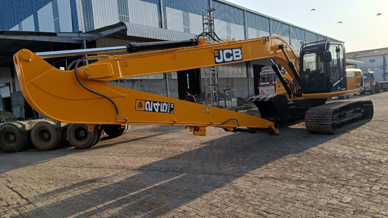 New JCB JCB 245LR tracked excavator - Telakaivukone: kuva New JCB JCB 245LR tracked excavator - Telakaivukone New JCB JCB 245LR tracked excavator - Telakaivukone: kuva New JCB JCB 245LR tracked excavator - Telakaivukone