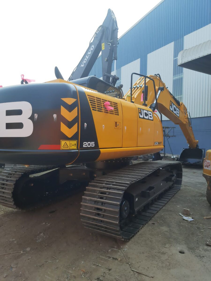 New JCB JS 200 tracked excavator - Telakaivukone: kuva New JCB JS 200 tracked excavator - Telakaivukone New JCB JS 200 tracked excavator - Telakaivukone: kuva New JCB JS 200 tracked excavator - Telakaivukone