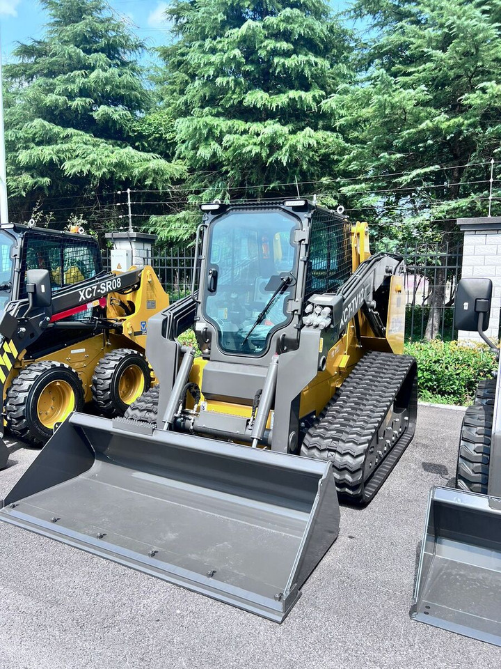 New XCMG XC7-SR08 compact track loader - Liukuohjattu telakuormaaja: kuva  New XCMG XC7-SR08 compact track loader - Liukuohjattu telakuormaaja New XCMG XC7-SR08 compact track loader - Liukuohjattu telakuormaaja: kuva  New XCMG XC7-SR08 compact track loader - Liukuohjattu telakuormaaja