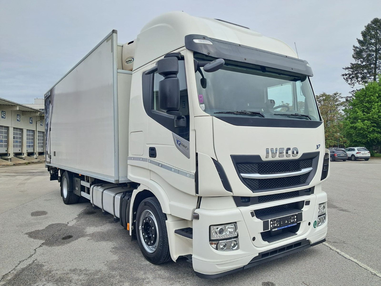 Iveco Stralis 460 Kühlkoffer | LBW | Klima | Retar - Refrigeraattori kuorma-auto: kuva Iveco Stralis 460 Kühlkoffer | LBW | Klima | Retar - Refrigeraattori kuorma-auto Iveco Stralis 460 Kühlkoffer | LBW | Klima | Retar - Refrigeraattori kuorma-auto: kuva Iveco Stralis 460 Kühlkoffer | LBW | Klima | Retar - Refrigeraattori kuorma-auto
