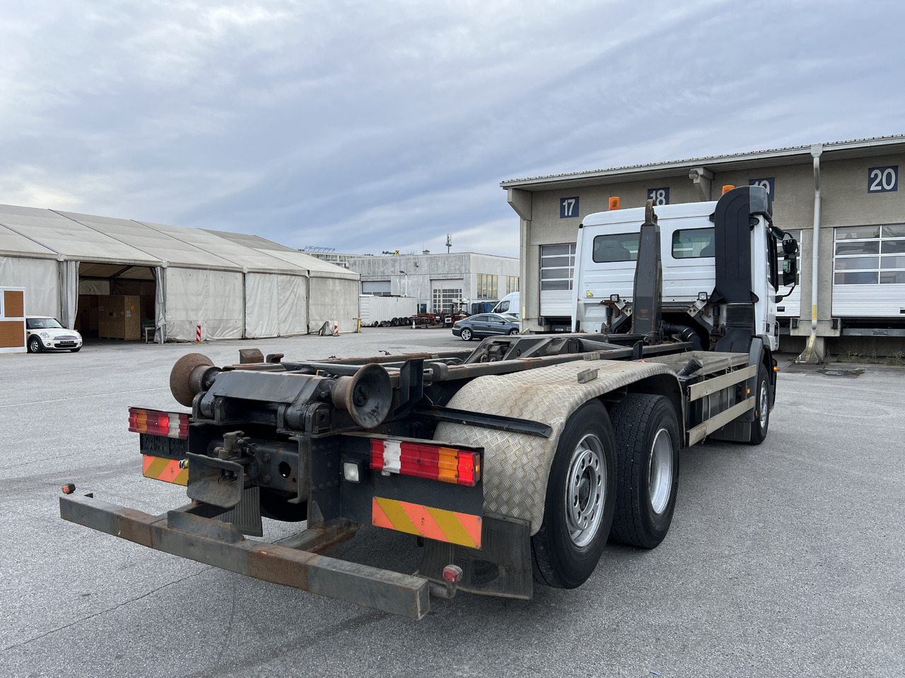 MERCEDES-BENZ Actros 25 41 | Retarder | Kupplung | Differenzial | Liftachse - Koukkulava kuorma-auto: kuva MERCEDES-BENZ Actros 25 41 | Retarder | Kupplung | Differenzial | Liftachse - Koukkulava kuorma-auto MERCEDES-BENZ Actros 25 41 | Retarder | Kupplung | Differenzial | Liftachse - Koukkulava kuorma-auto: kuva MERCEDES-BENZ Actros 25 41 | Retarder | Kupplung | Differenzial | Liftachse - Koukkulava kuorma-auto