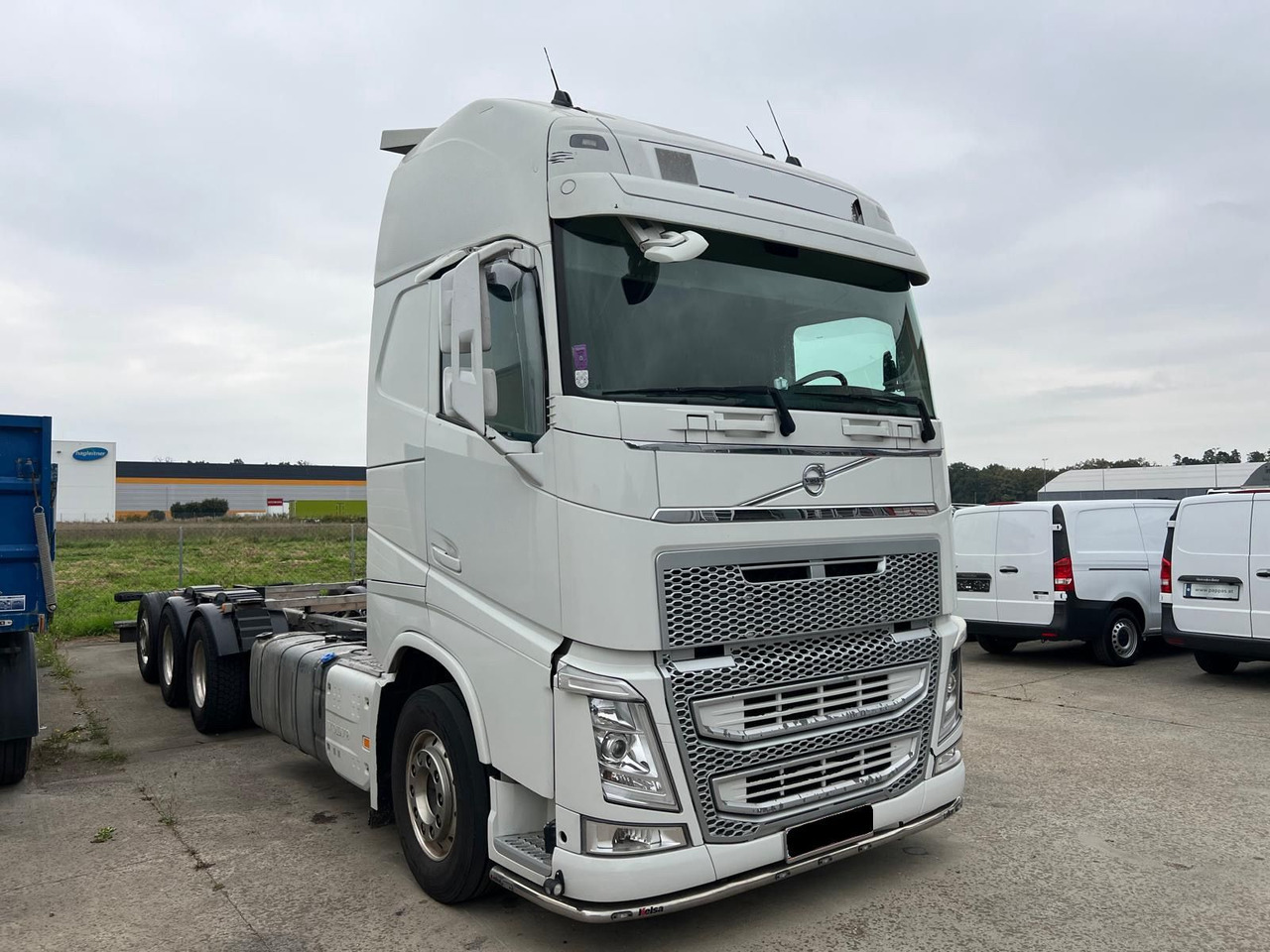 VOLVO FH 540 8x4 Fahrgestell - Kuorma-auto alusta: kuva VOLVO FH 540 8x4 Fahrgestell - Kuorma-auto alusta VOLVO FH 540 8x4 Fahrgestell - Kuorma-auto alusta: kuva VOLVO FH 540 8x4 Fahrgestell - Kuorma-auto alusta