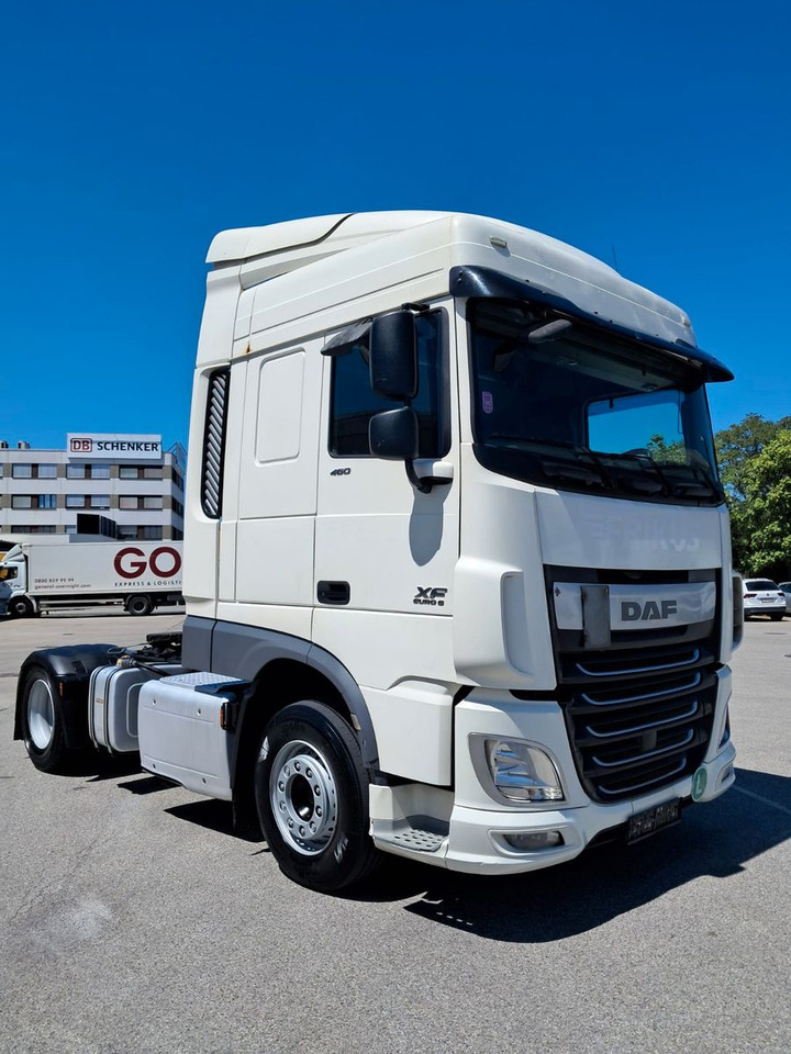 DAF XF 18.460 Schubboden | Klima | Retarder | Differ - Vetopöytäauto: kuva DAF XF 18.460 Schubboden | Klima | Retarder | Differ - Vetopöytäauto DAF XF 18.460 Schubboden | Klima | Retarder | Differ - Vetopöytäauto: kuva DAF XF 18.460 Schubboden | Klima | Retarder | Differ - Vetopöytäauto