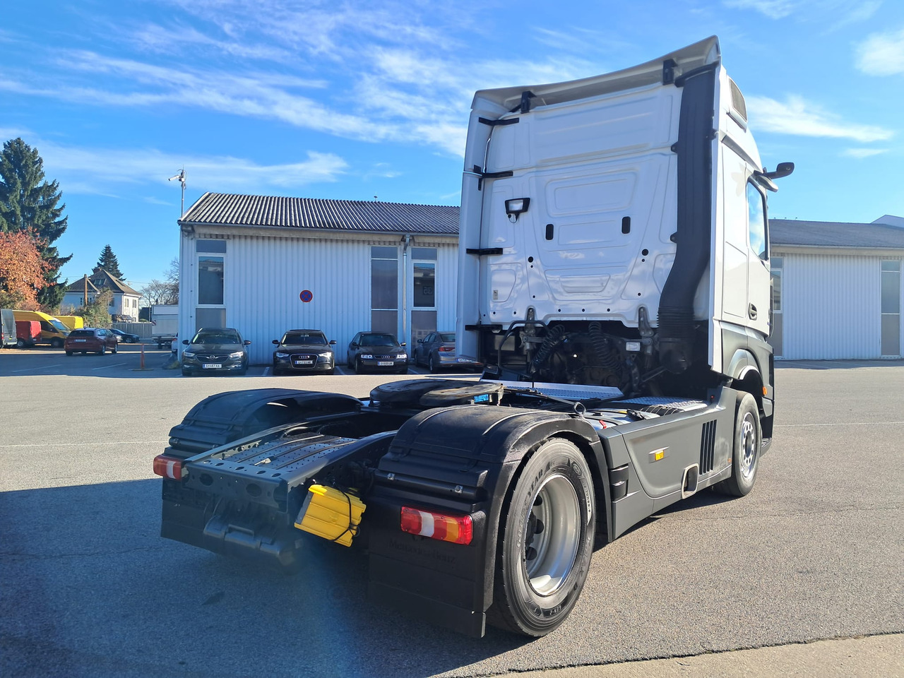 MERCEDES-BENZ Actros 18 45 | Retarder | Standklima | 4 Stück MP5 - Vetopöytäauto: kuva MERCEDES-BENZ Actros 18 45 | Retarder | Standklima | 4 Stück MP5 - Vetopöytäauto MERCEDES-BENZ Actros 18 45 | Retarder | Standklima | 4 Stück MP5 - Vetopöytäauto: kuva MERCEDES-BENZ Actros 18 45 | Retarder | Standklima | 4 Stück MP5 - Vetopöytäauto