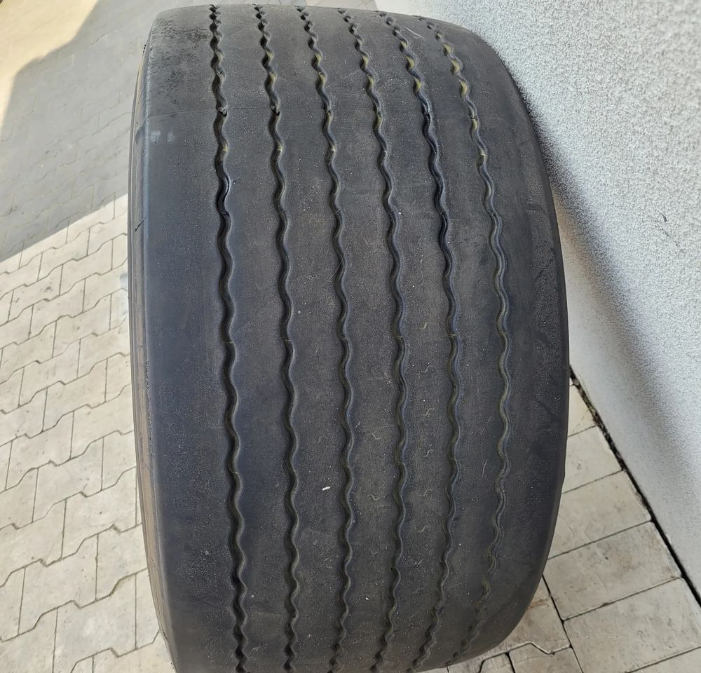 435/50 R19.5 DUNLOP SP252 - Rengas: kuva 435/50 R19.5 DUNLOP SP252 - Rengas 435/50 R19.5 DUNLOP SP252 - Rengas: kuva 435/50 R19.5 DUNLOP SP252 - Rengas