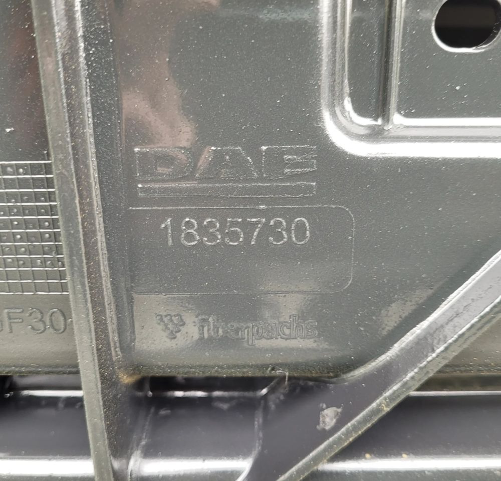 ATRAPA MASKA DAF XF 106 ORYGINAŁ 1835730 CHWALIM116 - Suojuskoppa - Kuorma-auto: kuva ATRAPA MASKA DAF XF 106 ORYGINAŁ 1835730 CHWALIM116 - Suojuskoppa - Kuorma-auto ATRAPA MASKA DAF XF 106 ORYGINAŁ 1835730 CHWALIM116 - Suojuskoppa - Kuorma-auto: kuva ATRAPA MASKA DAF XF 106 ORYGINAŁ 1835730 CHWALIM116 - Suojuskoppa - Kuorma-auto
