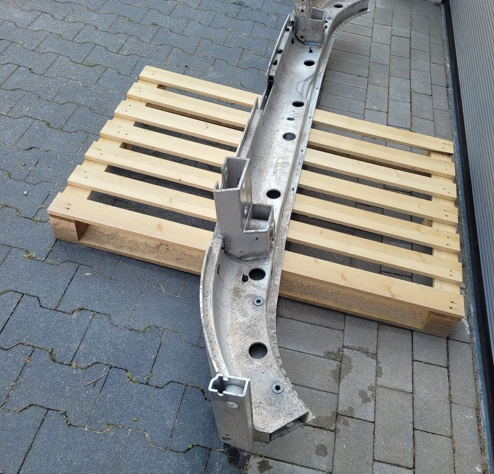 BELKA ZDERZAK RENAULT RANGE T GAMA 82679327 CHWALIM116 - Puskuri - Kuorma-auto: kuva BELKA ZDERZAK RENAULT RANGE T GAMA 82679327 CHWALIM116 - Puskuri - Kuorma-auto BELKA ZDERZAK RENAULT RANGE T GAMA 82679327 CHWALIM116 - Puskuri - Kuorma-auto: kuva BELKA ZDERZAK RENAULT RANGE T GAMA 82679327 CHWALIM116 - Puskuri - Kuorma-auto