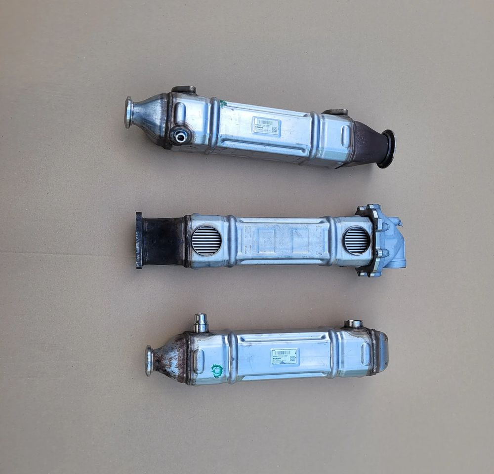 CHŁODNICA EGR MAN TGX TGS TGM ORYGINAŁ 51.08152-5013 , 51.08152-5011 CHWALIM116 - EGR-jäähdytin - Kuorma-auto: kuva CHŁODNICA EGR MAN TGX TGS TGM ORYGINAŁ 51.08152-5013 , 51.08152-5011 CHWALIM116 - EGR-jäähdytin - Kuorma-auto CHŁODNICA EGR MAN TGX TGS TGM ORYGINAŁ 51.08152-5013 , 51.08152-5011 CHWALIM116 - EGR-jäähdytin - Kuorma-auto: kuva CHŁODNICA EGR MAN TGX TGS TGM ORYGINAŁ 51.08152-5013 , 51.08152-5011 CHWALIM116 - EGR-jäähdytin - Kuorma-auto