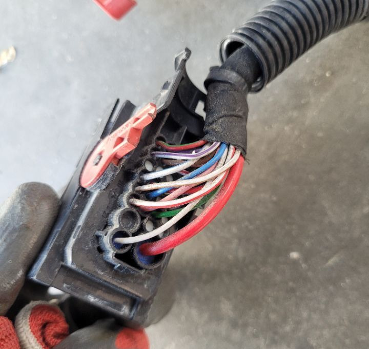 INSTALACJA ZDERZAKA VOLVO FH4 ORYGINAŁ - Kaapelit/ Johdot - Kuorma-auto: kuva INSTALACJA ZDERZAKA VOLVO FH4 ORYGINAŁ - Kaapelit/ Johdot - Kuorma-auto INSTALACJA ZDERZAKA VOLVO FH4 ORYGINAŁ - Kaapelit/ Johdot - Kuorma-auto: kuva INSTALACJA ZDERZAKA VOLVO FH4 ORYGINAŁ - Kaapelit/ Johdot - Kuorma-auto