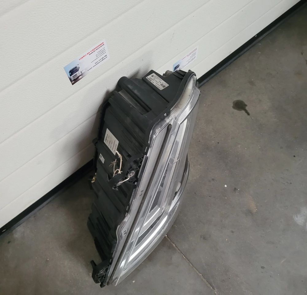 LAMPA LED LH. VOLVO FH5 23752680 ORYGINAŁ CHWALIM116 - Valo/ Valaistus - Kuorma-auto: kuva LAMPA LED LH. VOLVO FH5 23752680 ORYGINAŁ CHWALIM116 - Valo/ Valaistus - Kuorma-auto LAMPA LED LH. VOLVO FH5 23752680 ORYGINAŁ CHWALIM116 - Valo/ Valaistus - Kuorma-auto: kuva LAMPA LED LH. VOLVO FH5 23752680 ORYGINAŁ CHWALIM116 - Valo/ Valaistus - Kuorma-auto